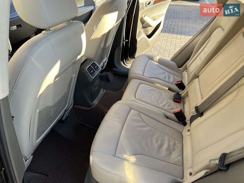 Внедорожник / Кроссовер Audi Q5 2010 в Луцке