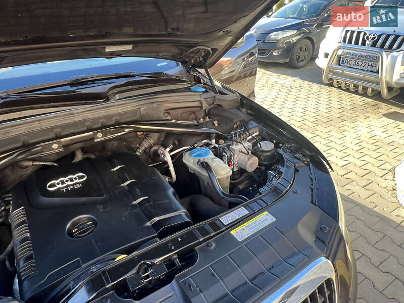 Внедорожник / Кроссовер Audi Q5 2010 в Луцке