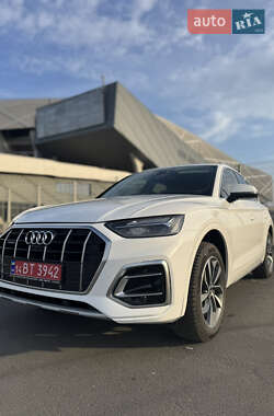 Позашляховик / Кросовер Audi Q5 2021 в Львові