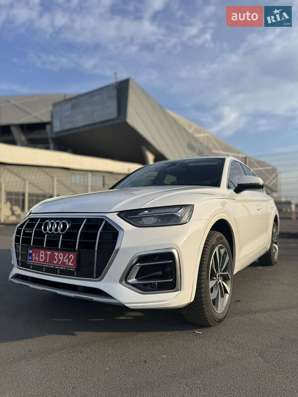 Внедорожник / Кроссовер Audi Q5 2021 в Львове