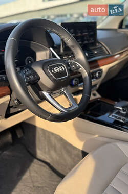 Внедорожник / Кроссовер Audi Q5 2021 в 