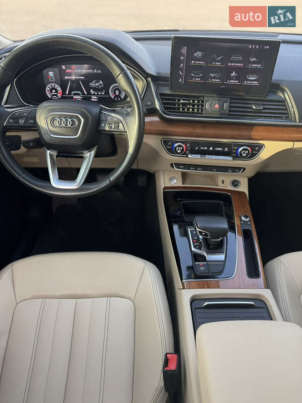 Внедорожник / Кроссовер Audi Q5 2021 в Львове