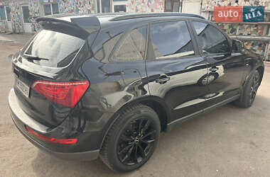 Внедорожник / Кроссовер Audi Q5 2011 в 