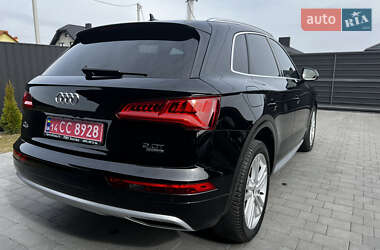 Внедорожник / Кроссовер Audi Q5 2018 в Луцке