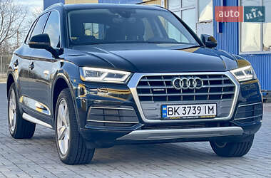 Внедорожник / Кроссовер Audi Q5 2019 в 