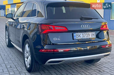 Внедорожник / Кроссовер Audi Q5 2019 в 