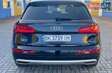 Внедорожник / Кроссовер Audi Q5 2019 в 
