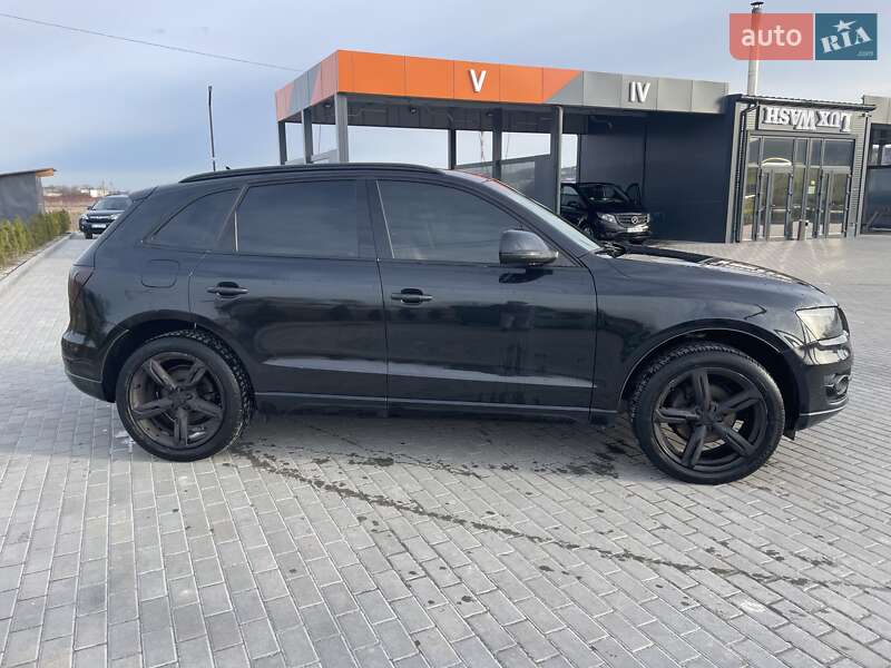 Позашляховик / Кросовер Audi Q5 2008 в 