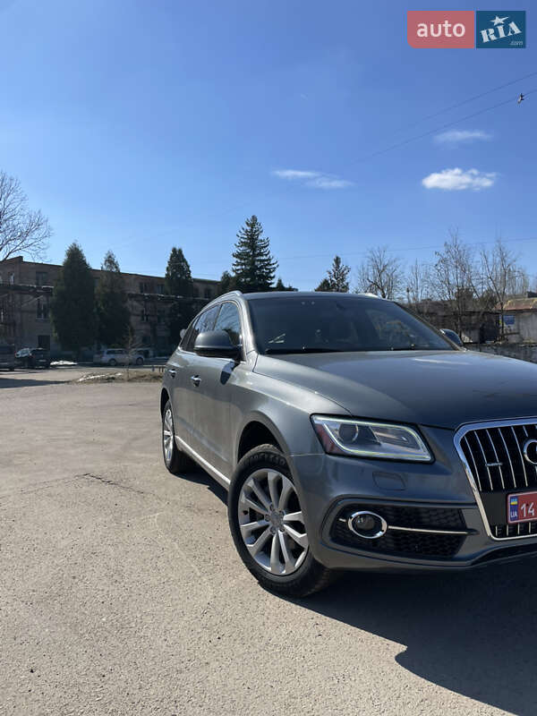 Внедорожник / Кроссовер Audi Q5 2015 в 
