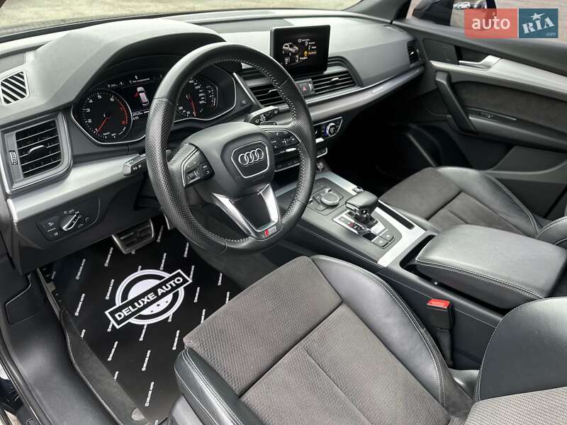 Внедорожник / Кроссовер Audi Q5 2017 в Киеве