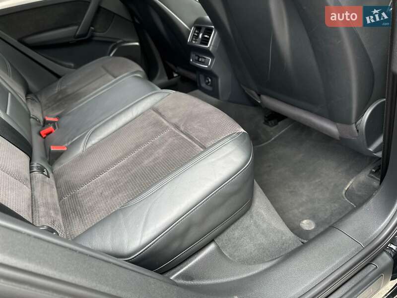 Внедорожник / Кроссовер Audi Q5 2017 в Киеве