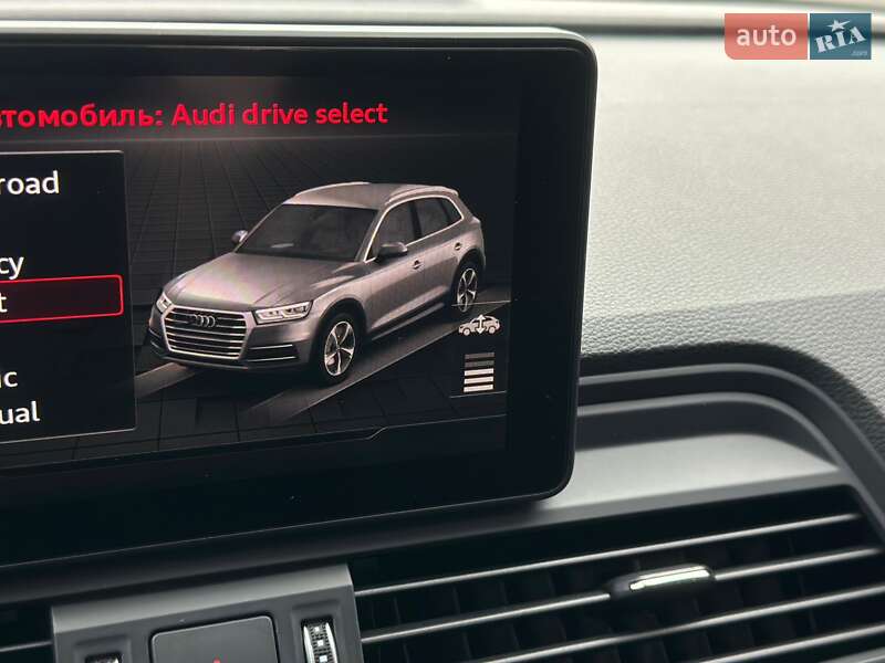 Внедорожник / Кроссовер Audi Q5 2017 в Киеве