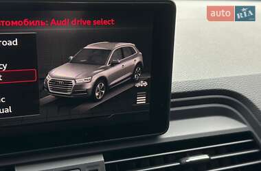 Внедорожник / Кроссовер Audi Q5 2017 в 