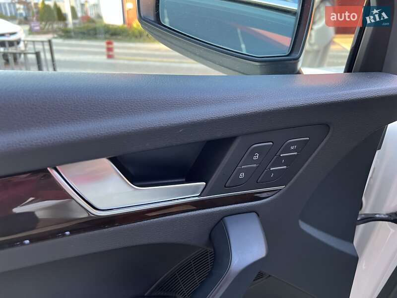 Внедорожник / Кроссовер Audi Q5 2019 в Львове