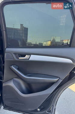 Внедорожник / Кроссовер Audi Q5 2011 в 