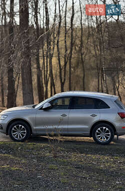 Внедорожник / Кроссовер Audi Q5 2016 в 