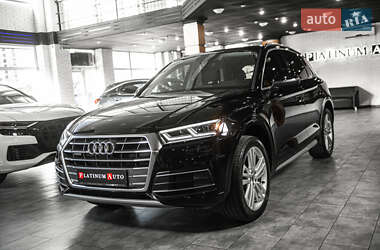 Позашляховик / Кросовер Audi Q5 2018 в 