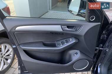 Внедорожник / Кроссовер Audi Q5 2016 в 