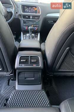 Внедорожник / Кроссовер Audi Q5 2016 в 