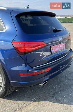 Внедорожник / Кроссовер Audi Q5 2015 в 