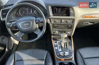 Внедорожник / Кроссовер Audi Q5 2015 в 