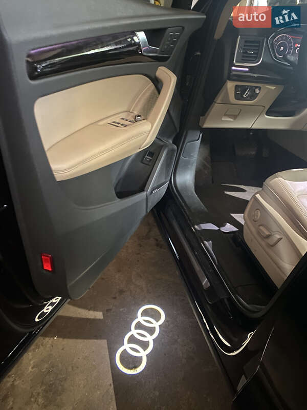 Внедорожник / Кроссовер Audi Q5 2018 в Львове фото 22 Внедорожник / Кроссовер Audi Q5 2018 в Львове