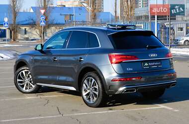 Позашляховик / Кросовер Audi Q5 2022 в 