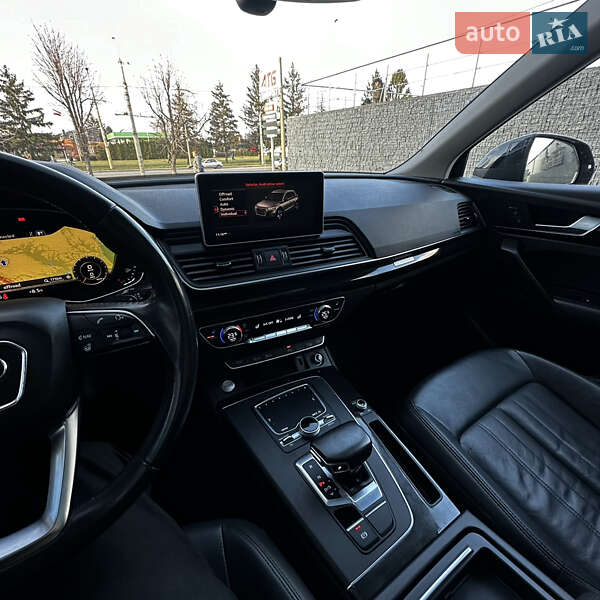 Внедорожник / Кроссовер Audi Q5 2018 в Луцке