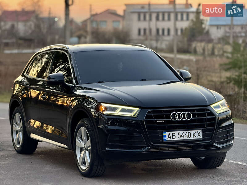 Позашляховик / Кросовер Audi Q5 2017 в Вінниці