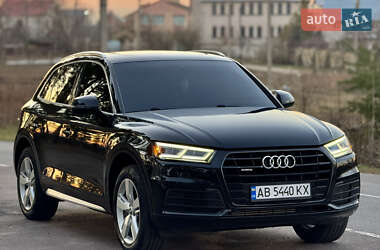 Внедорожник / Кроссовер Audi Q5 2017 в 