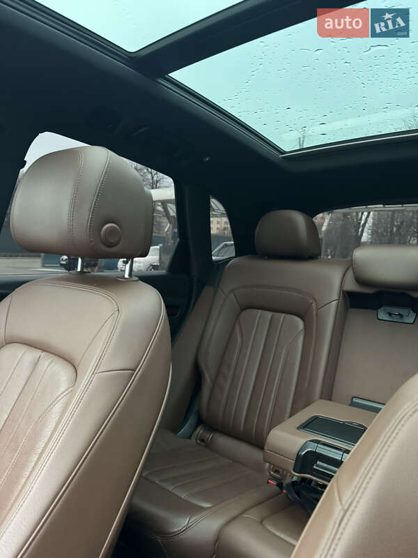 Позашляховик / Кросовер Audi Q5 2017 в Вінниці