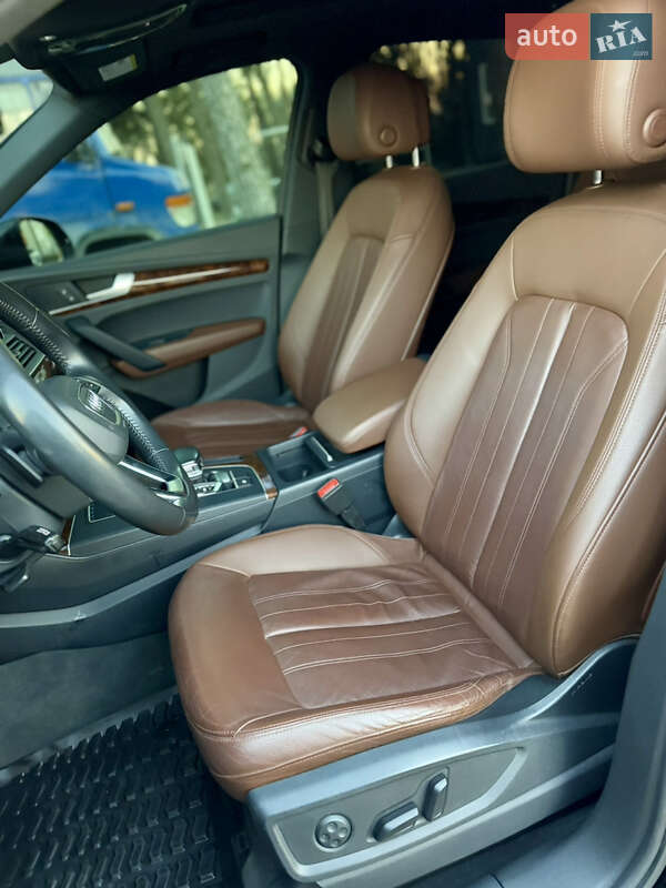 Позашляховик / Кросовер Audi Q5 2017 в Вінниці