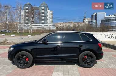 Позашляховик / Кросовер Audi Q5 2011 в Запоріжжі