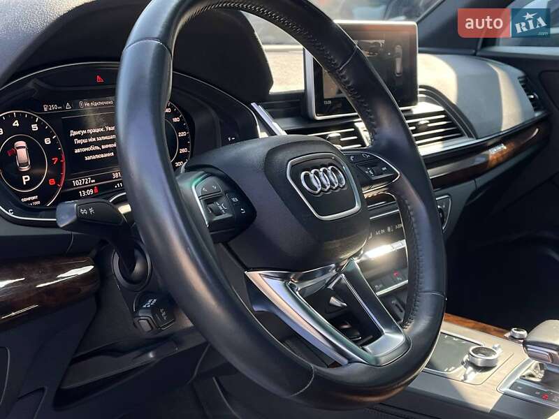 Позашляховик / Кросовер Audi Q5 2019 в Львові
