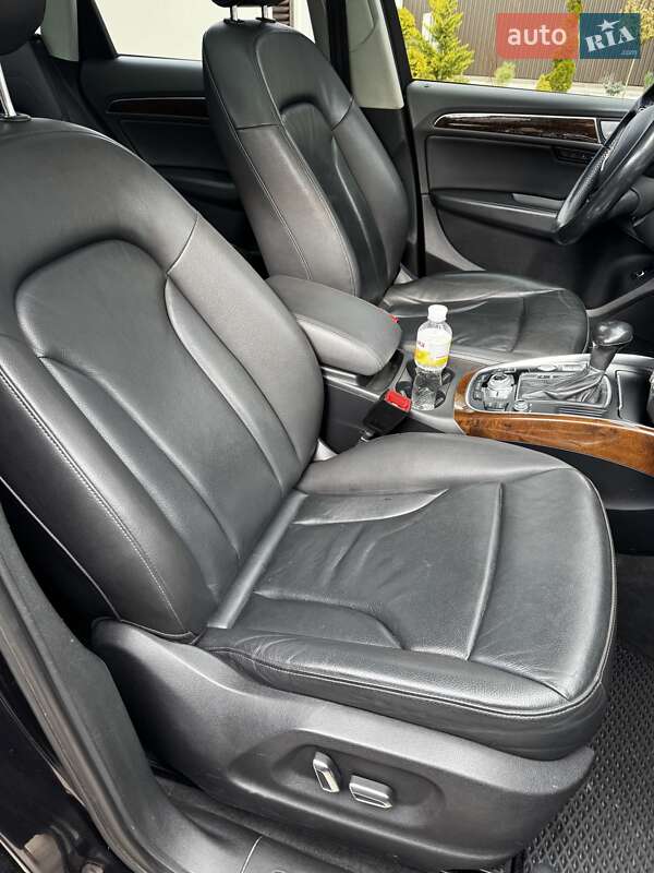 Внедорожник / Кроссовер Audi Q5 2015 в Ужгороде