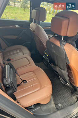 Позашляховик / Кросовер Audi Q5 2020 в 