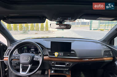 Позашляховик / Кросовер Audi Q5 2020 в 
