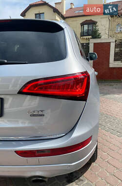 Внедорожник / Кроссовер Audi Q5 2015 в 