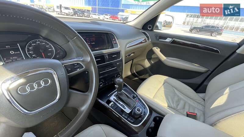 Позашляховик / Кросовер Audi Q5 2011 в Луцьку