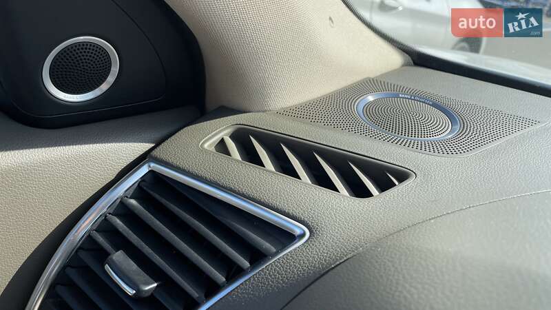 Позашляховик / Кросовер Audi Q5 2011 в Луцьку