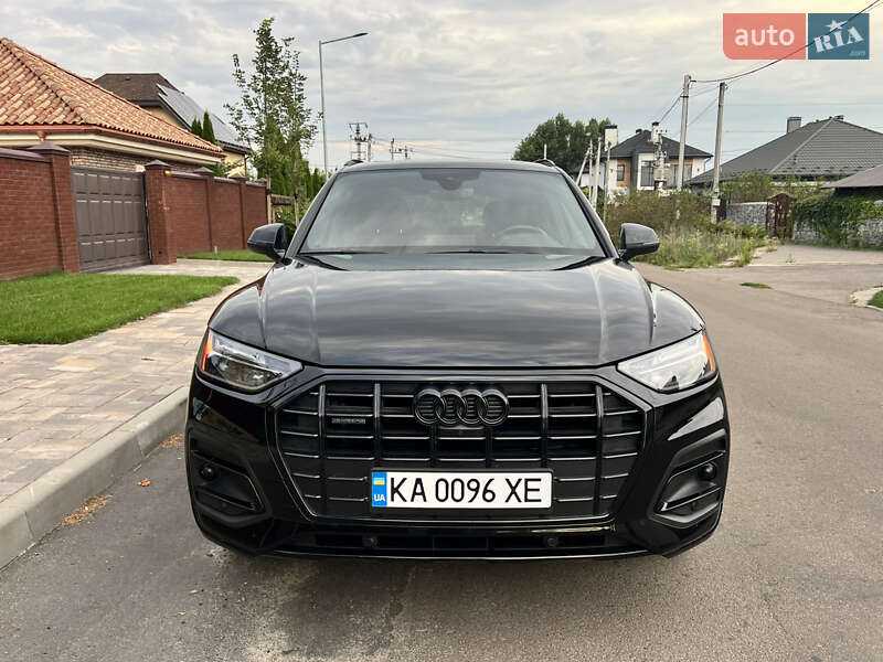Внедорожник / Кроссовер Audi Q5 2020 в Киеве