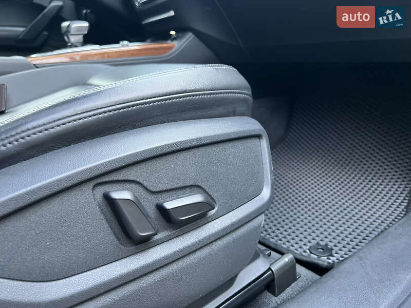 Внедорожник / Кроссовер Audi Q5 2020 в Киеве