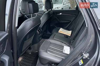 Внедорожник / Кроссовер Audi Q5 2018 в 
