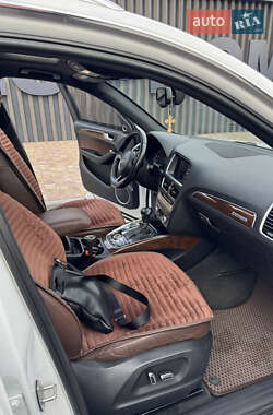 Внедорожник / Кроссовер Audi Q5 2015 в 