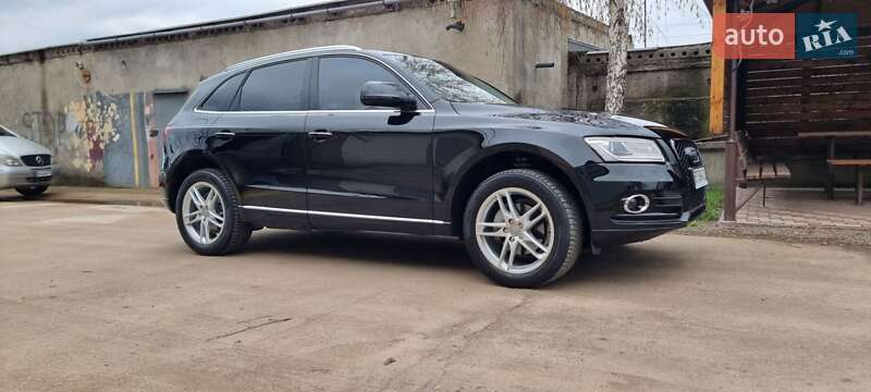 Внедорожник / Кроссовер Audi Q5 2016 в Одессе
