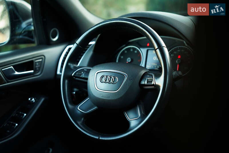Внедорожник / Кроссовер Audi Q5 2015 в Ивано-Франковске