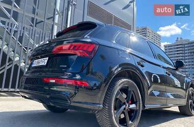 Внедорожник / Кроссовер Audi Q5 2020 в 