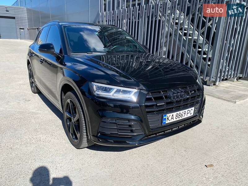 Внедорожник / Кроссовер Audi Q5 2020 в Киеве