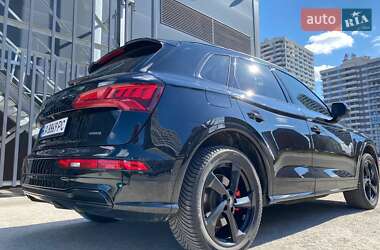 Внедорожник / Кроссовер Audi Q5 2020 в 