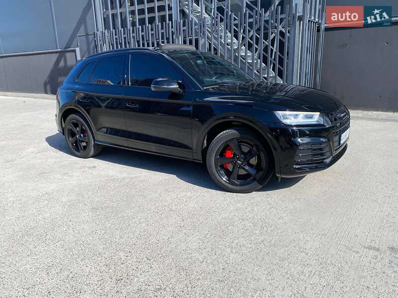 Внедорожник / Кроссовер Audi Q5 2020 в Киеве